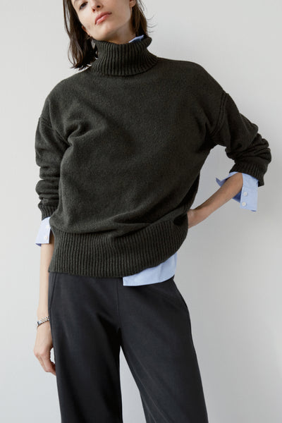 Women's Oversized Cotton Boucle Turtleneck Sweater - The Big Feels