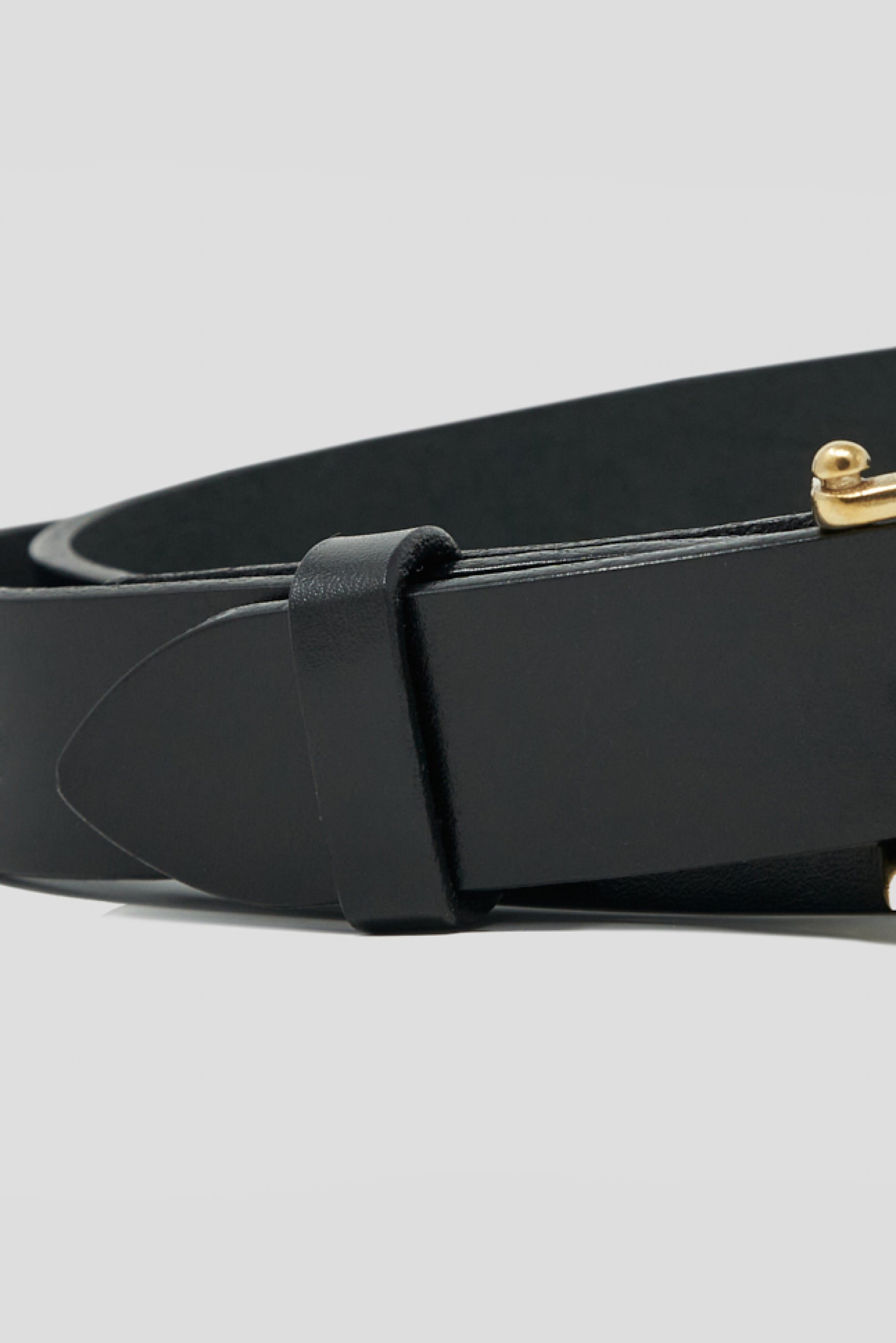 Handcrafted Women's Leather Belt - Made in USA - The Tory