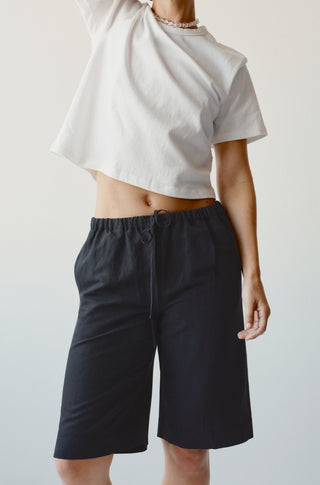 The Bermuda – Black