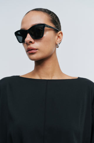 The Corto – Black