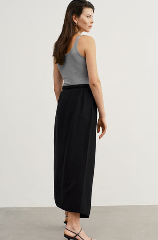 The Pillar – Black