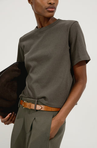 The Practice Tee – Dirt