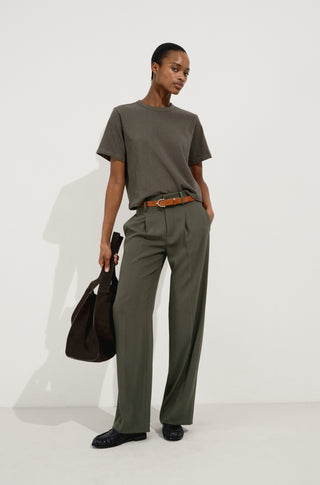 The Practice Tee – Dirt