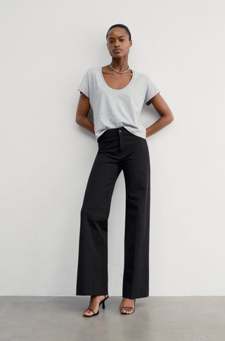 The Stratus – Black